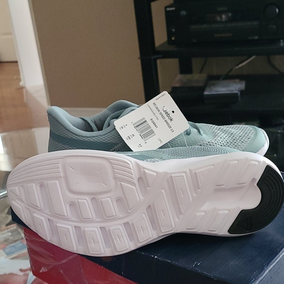 🚺 Ladies 👟 Sneakers size 9 - Picture 4 of 8